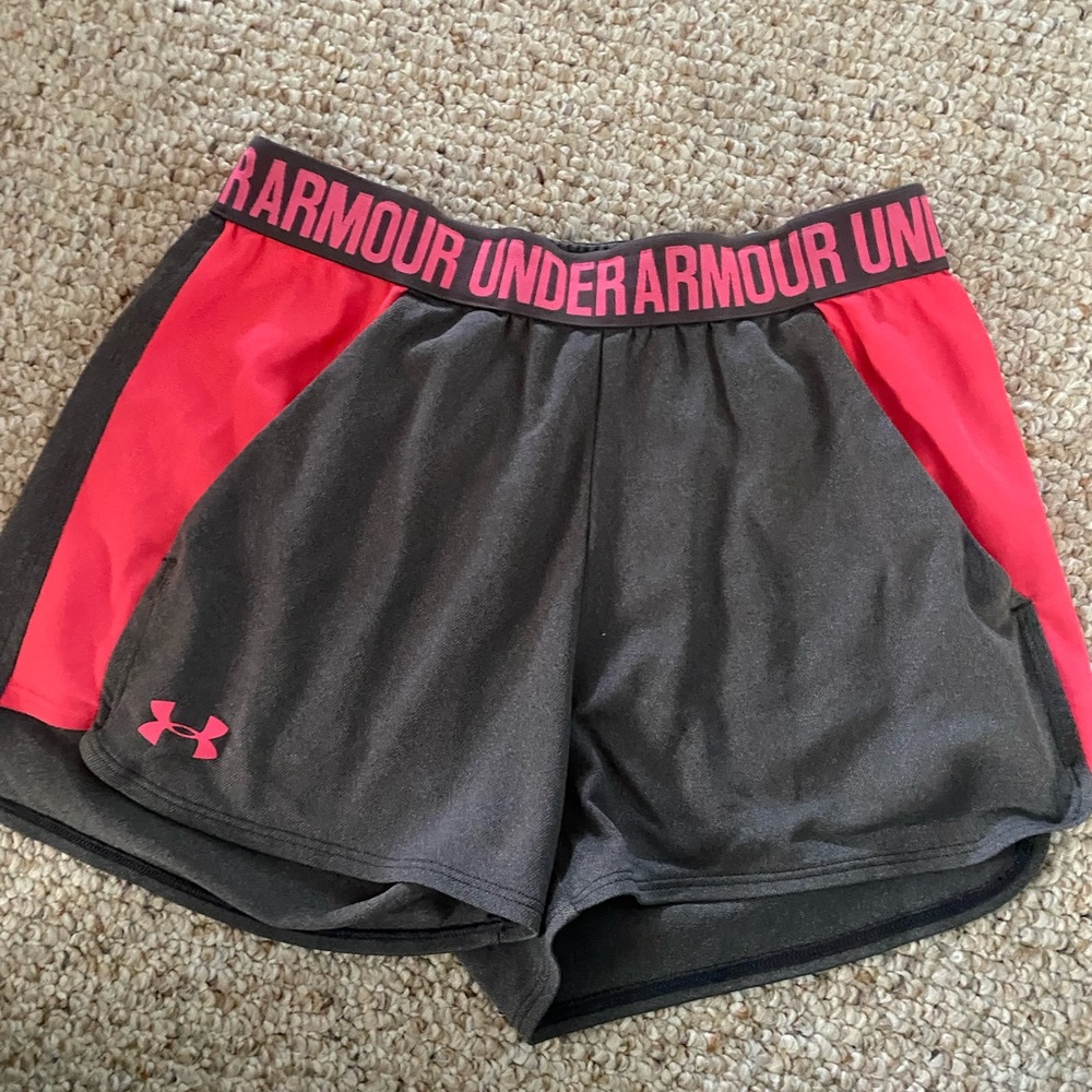 💕💕UNDER-ARMOR PINK & GRAY SHORTS💕💕